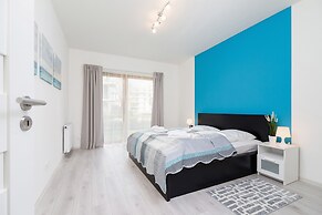 Stylish Apartment Rakowicka by Renters