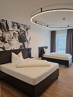 RINGRAST Hotel