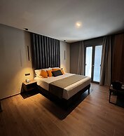 LAMBERTI BOUTIQUE HOTEL