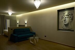 LAMBERTI BOUTIQUE HOTEL