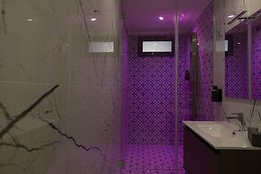 LAMBERTI BOUTIQUE HOTEL