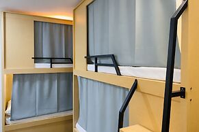 A Hotel Desker