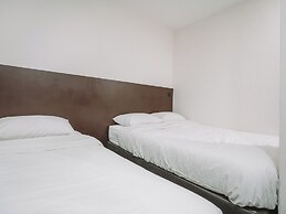 A Hotel Desker