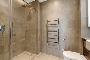 Thornes House Apartments