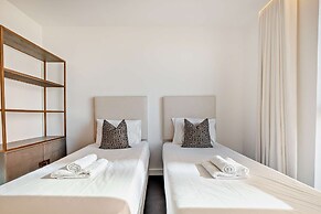 Thornes House Apartments