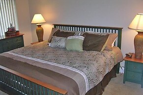 Harbour Island 106l 2 Bedroom Condo by RedAwning