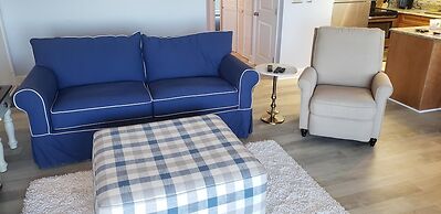 Harbour Island 106l 2 Bedroom Condo by RedAwning