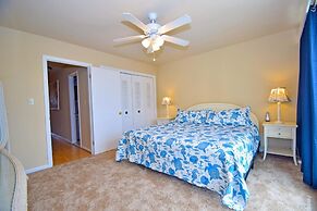 Seal Beach 13n 3 Bedroom Townhouse by RedAwning