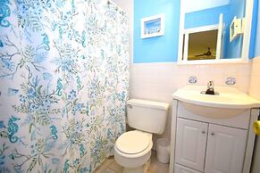 Seal Beach 13n 3 Bedroom Townhouse by RedAwning