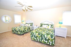 Seal Beach 13n 3 Bedroom Townhouse by RedAwning