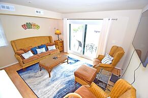 Seal Beach 13n 3 Bedroom Townhouse by RedAwning