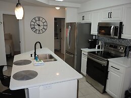 1401m 1 Bedroom Condo by Redawning