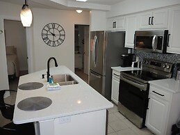 1401 2 Bedroom Villa by Redawning