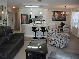 1401 2 Bedroom Villa by Redawning