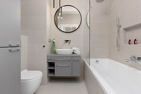 Apartment Sienna Warsaw by Renters