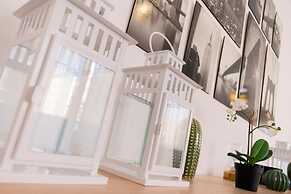 GTD31504 - Art room of Athens - Luna