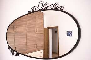 GTD31504 - Art room of Athens - Luna