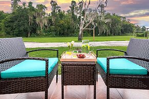 Nestle Away at Poplar Way