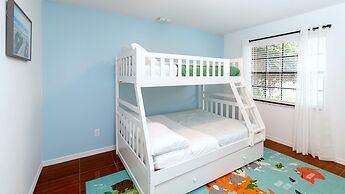 Nestle Away at Poplar Way