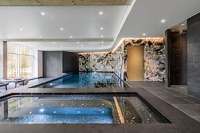 ESE  Hotel