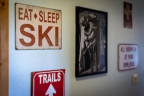 Enjoy Tahoe Lakeview Bliss Pet Friendly!