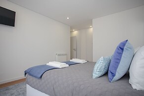 Liiiving -Luxury River View Apartment IV