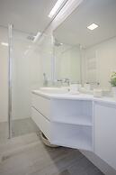 Liiiving -Luxury River View Apartment IV