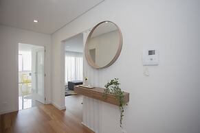 Liiiving -Luxury River View Apartment IV