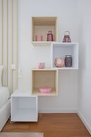 Liiiving -Luxury River View Apartment IV