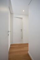 Liiiving -Luxury River View Apartment IV