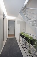 Liiiving -Luxury River View Apartment IV