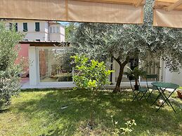 Fetta di Limone Apartment with AC