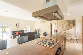 Villa Chryso in Paralimni