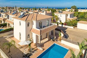 Villa Chryso in Paralimni