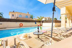 Villa Miranda in Paralimni