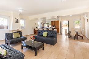 Villa Miranda in Paralimni