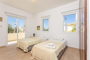 Villa Miranda in Paralimni