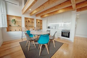 Downtown Clerigos Duplex With River View