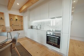 Downtown Clerigos Duplex With River View