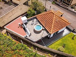 Casinha da Achada by Atlantic Holiday