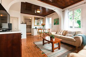 Casinha da Achada by Atlantic Holiday