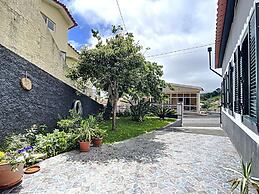 Casinha da Achada by Atlantic Holiday