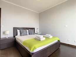 Sunny Side by Atlantic Holiday