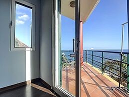 Sunny Side by Atlantic Holiday