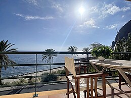 Sunny Side by Atlantic Holiday