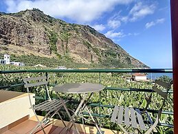 Sunny Side by Atlantic Holiday