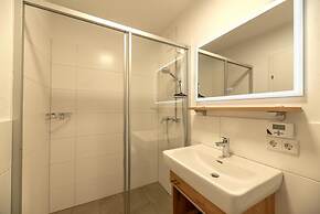 Falken Suites ONE With Garden