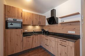 Falken Suites ONE With Garden