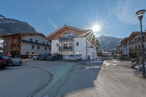 Falken Suites ONE With Garden