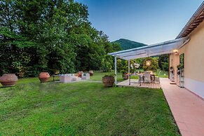 Bassotta Cottage a Charming Fairytale